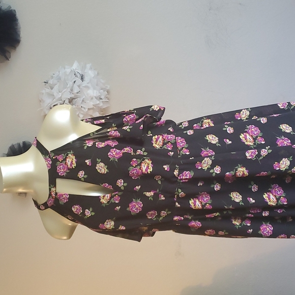 TORRID DRESS - Picture 2 of 10